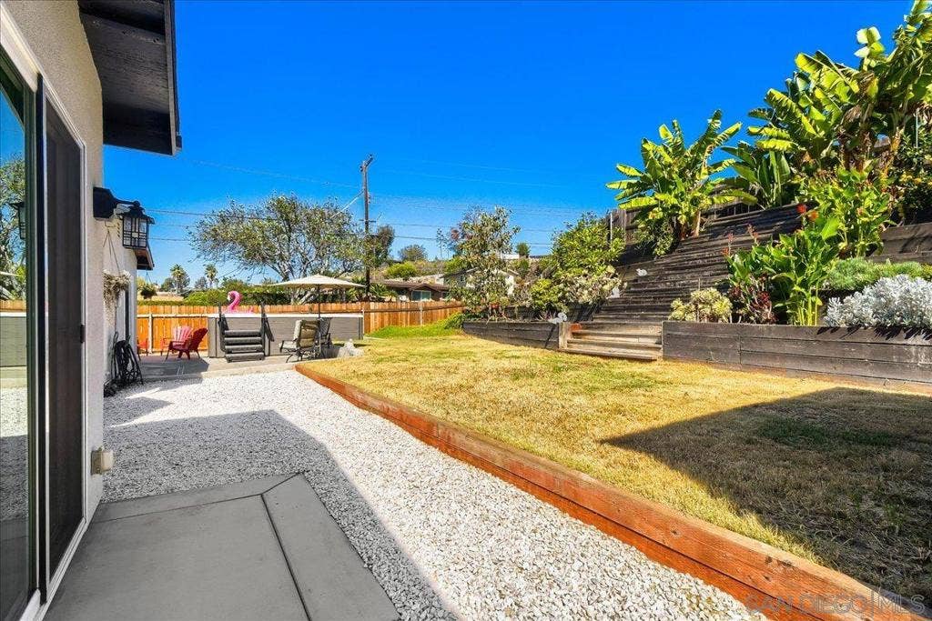 4902 Chateau Drive, San Diego, CA 92117 4902 Chateau Drive, San Diego, CA 92117