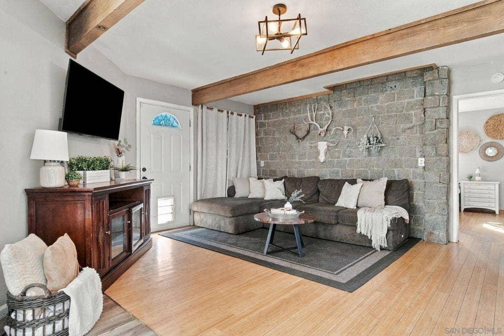 1492 Viejas Creek Trail, Alpine, CA 91901 1492 Viejas Creek Trail, Alpine, CA 91901