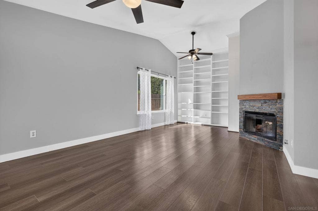 39715 Highbury Dr, Murrieta, CA 92563 39715 Highbury Dr, Murrieta, CA 92563