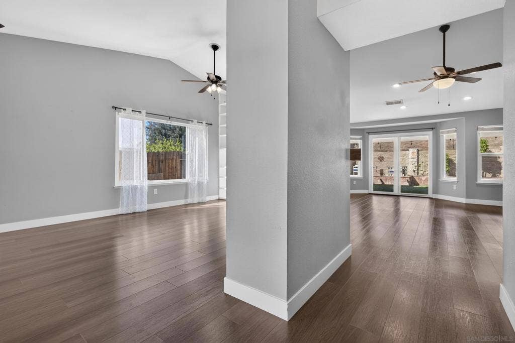39715 Highbury Dr, Murrieta, CA 92563 39715 Highbury Dr, Murrieta, CA 92563