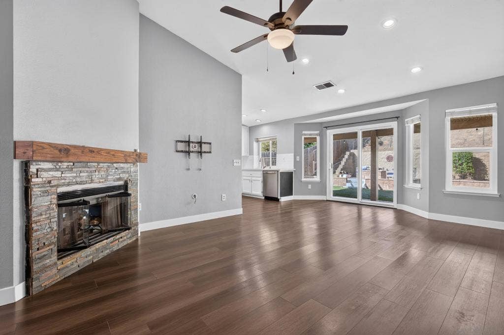 39715 Highbury Dr, Murrieta, CA 92563 39715 Highbury Dr, Murrieta, CA 92563