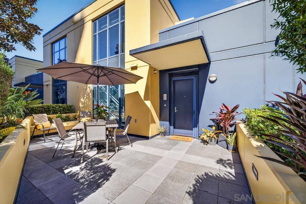 1325 Pacific Hwy, #314, San Diego, CA 92101 Entry level (building pool level 3 - townhome level 2 of the unit itself)
