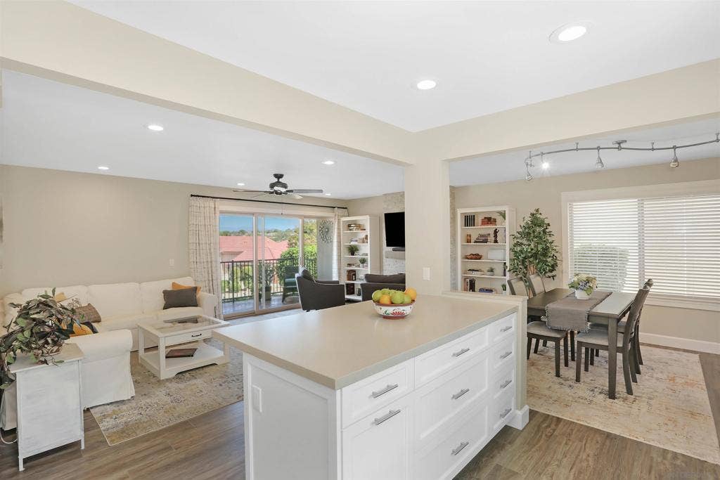 17465 Plaza Animado, #146, San Diego, CA 92128 17465 Plaza Animado, #146, San Diego, CA 92128