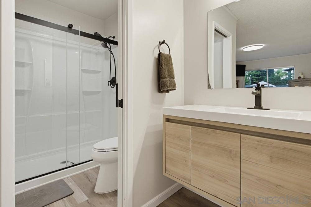834 Cole Ranch Rd., Encinitas, CA 92024 834 Cole Ranch Rd., Encinitas, CA 92024
