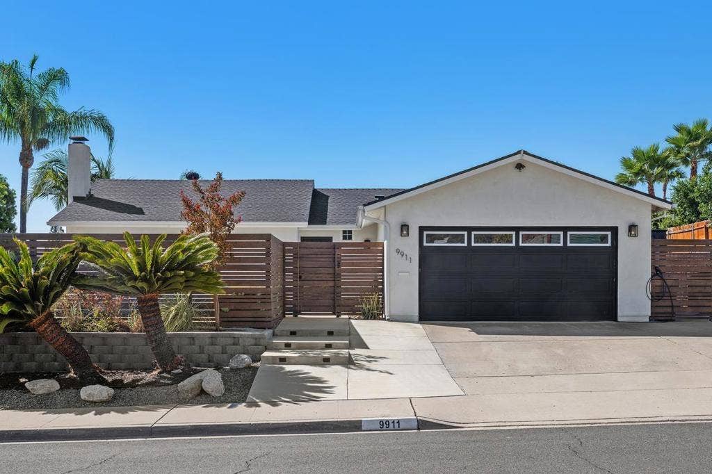 9911 Via Debbie, Santee, CA 92071