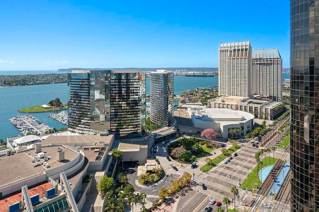 200 Harbor Drive, #3003, San Diego, CA 92101 200 Harbor Drive, #3003, San Diego, CA 92101