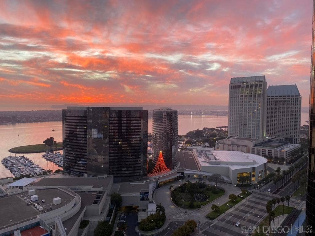 200 Harbor Drive, #3003, San Diego, CA 92101 200 Harbor Drive, #3003, San Diego, CA 92101