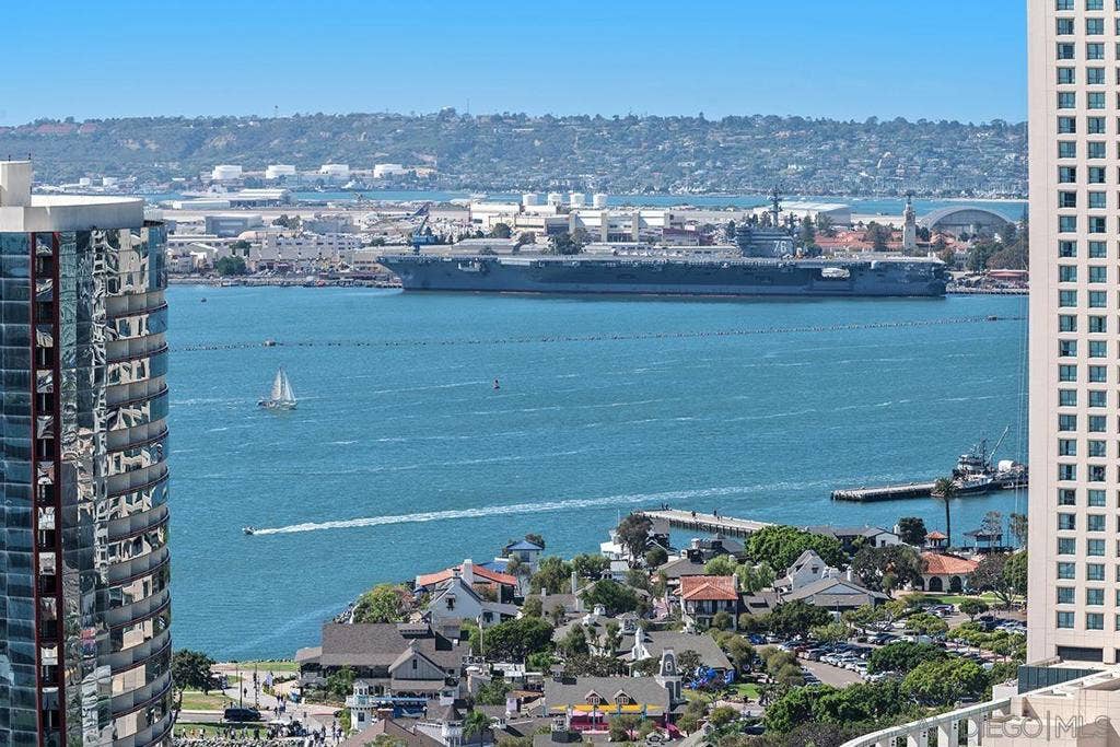 200 Harbor Drive, #3003, San Diego, CA 92101 200 Harbor Drive, #3003, San Diego, CA 92101