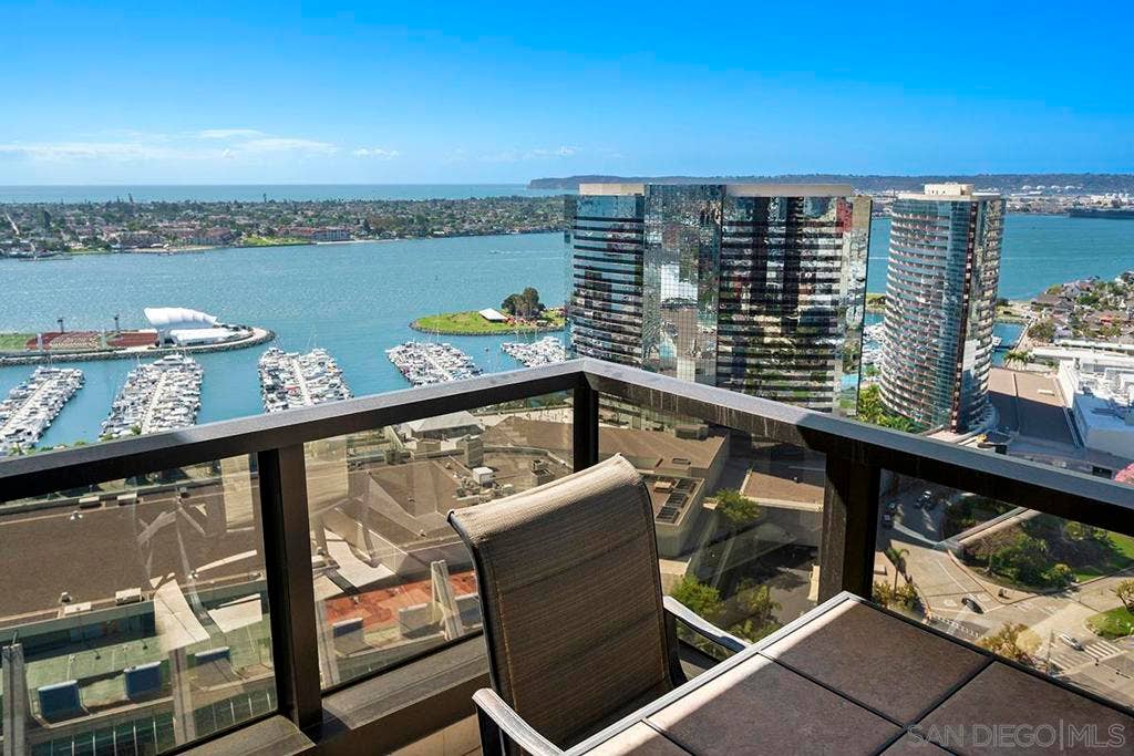 200 Harbor Drive, #3003, San Diego, CA 92101 200 Harbor Drive, #3003, San Diego, CA 92101