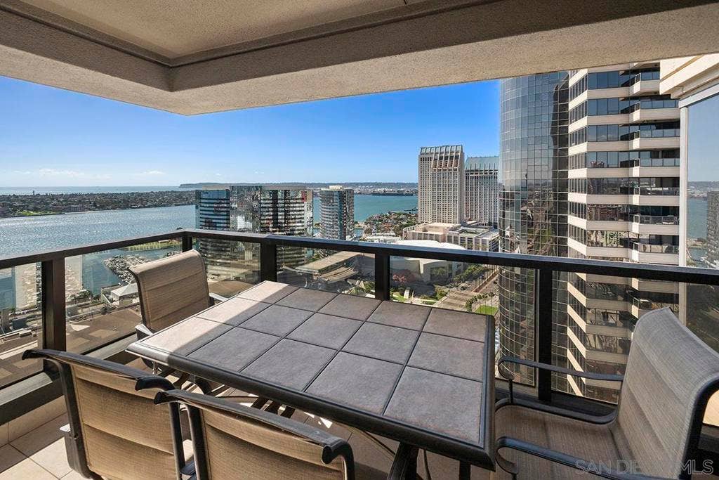 200 Harbor Drive, #3003, San Diego, CA 92101 200 Harbor Drive, #3003, San Diego, CA 92101