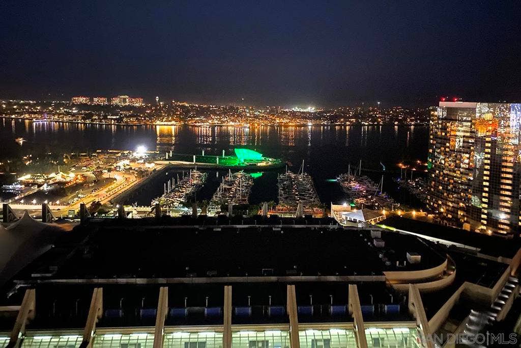 200 Harbor Drive, #3003, San Diego, CA 92101 200 Harbor Drive, #3003, San Diego, CA 92101