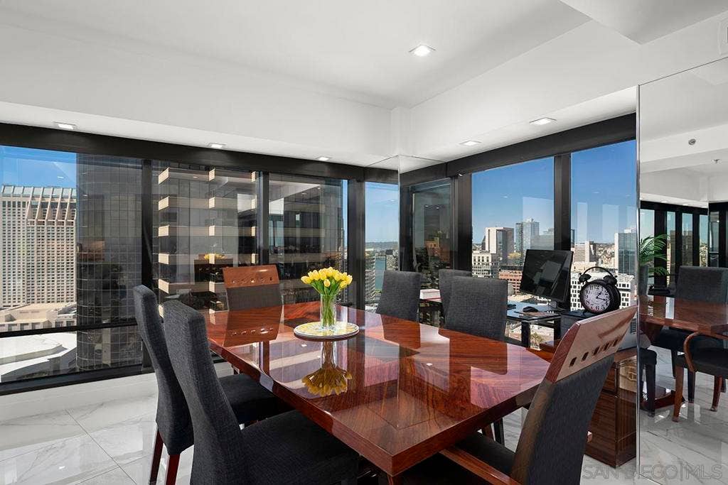 200 Harbor Drive, #3003, San Diego, CA 92101 200 Harbor Drive, #3003, San Diego, CA 92101