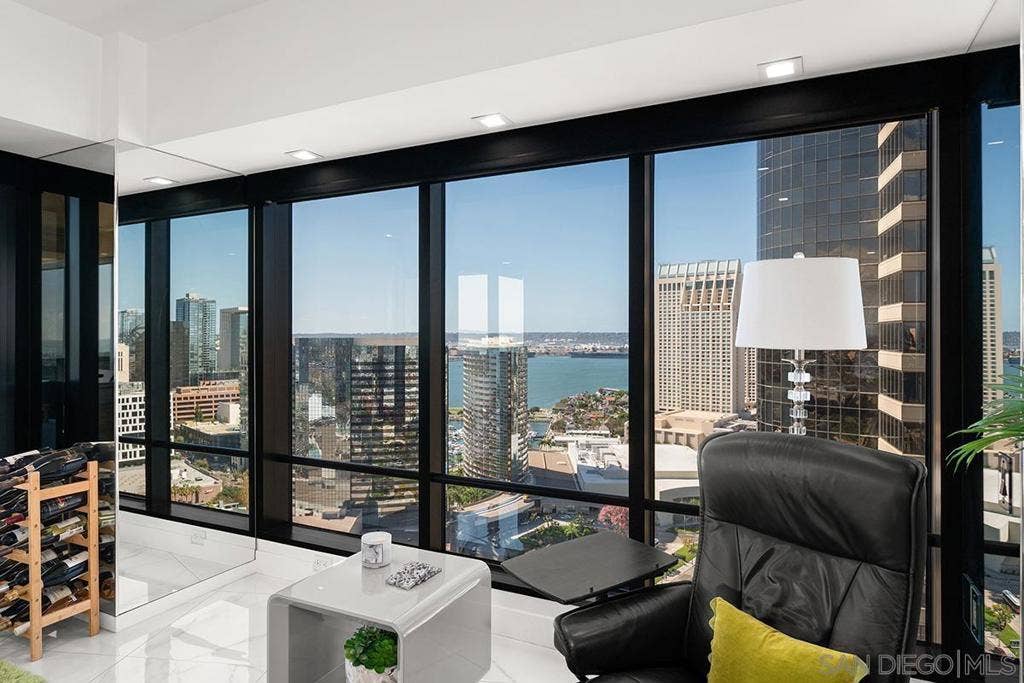 200 Harbor Drive, #3003, San Diego, CA 92101 200 Harbor Drive, #3003, San Diego, CA 92101