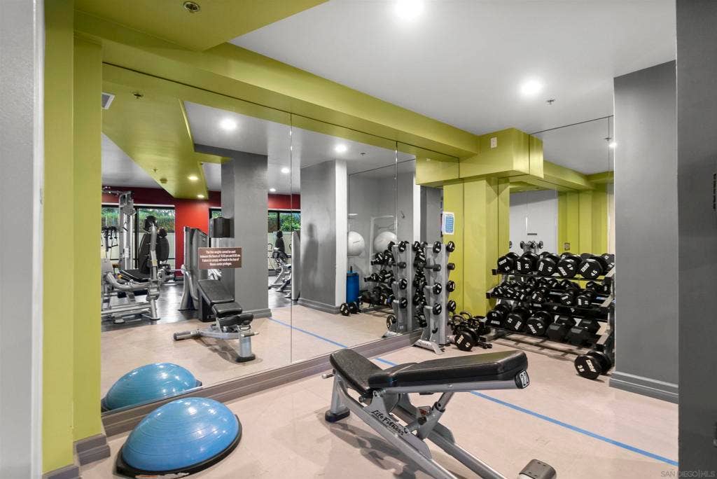 200 Harbor Drive, #3003, San Diego, CA 92101 200 Harbor Drive, #3003, San Diego, CA 92101