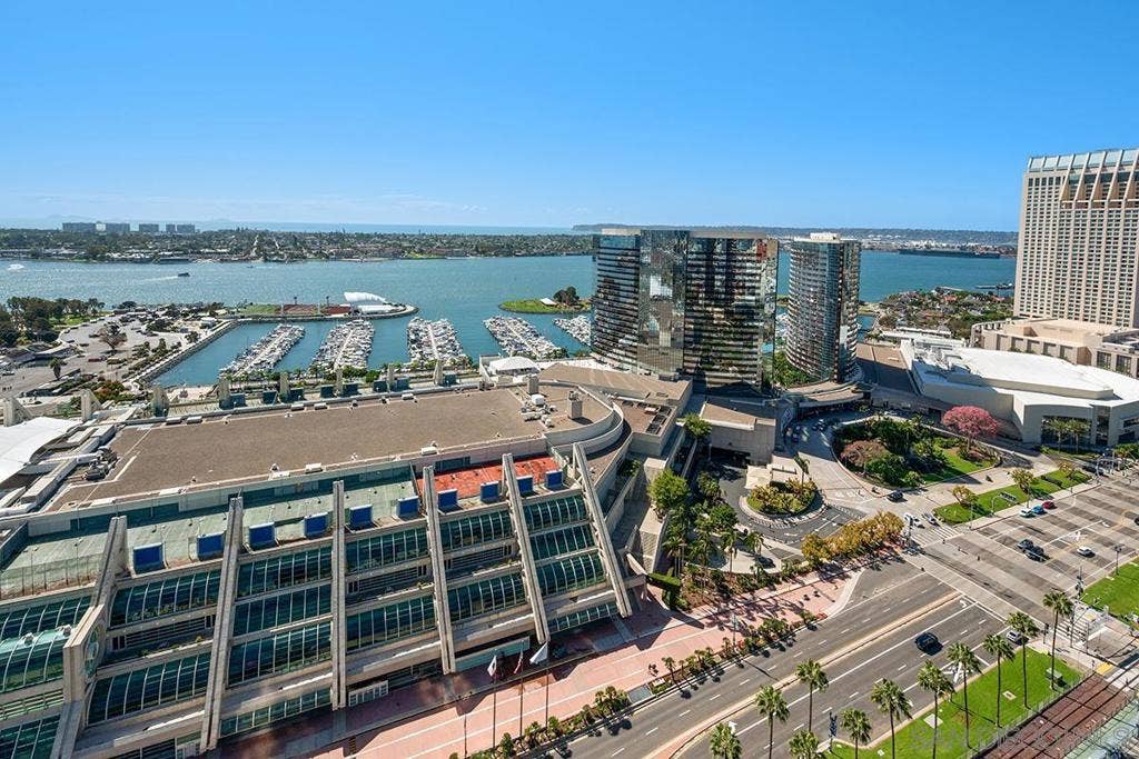 200 Harbor Drive, #3003, San Diego, CA 92101 200 Harbor Drive, #3003, San Diego, CA 92101