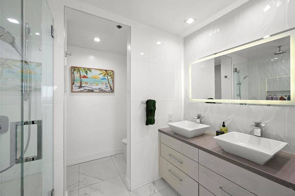 200 Harbor Drive, #3003, San Diego, CA 92101 200 Harbor Drive, #3003, San Diego, CA 92101