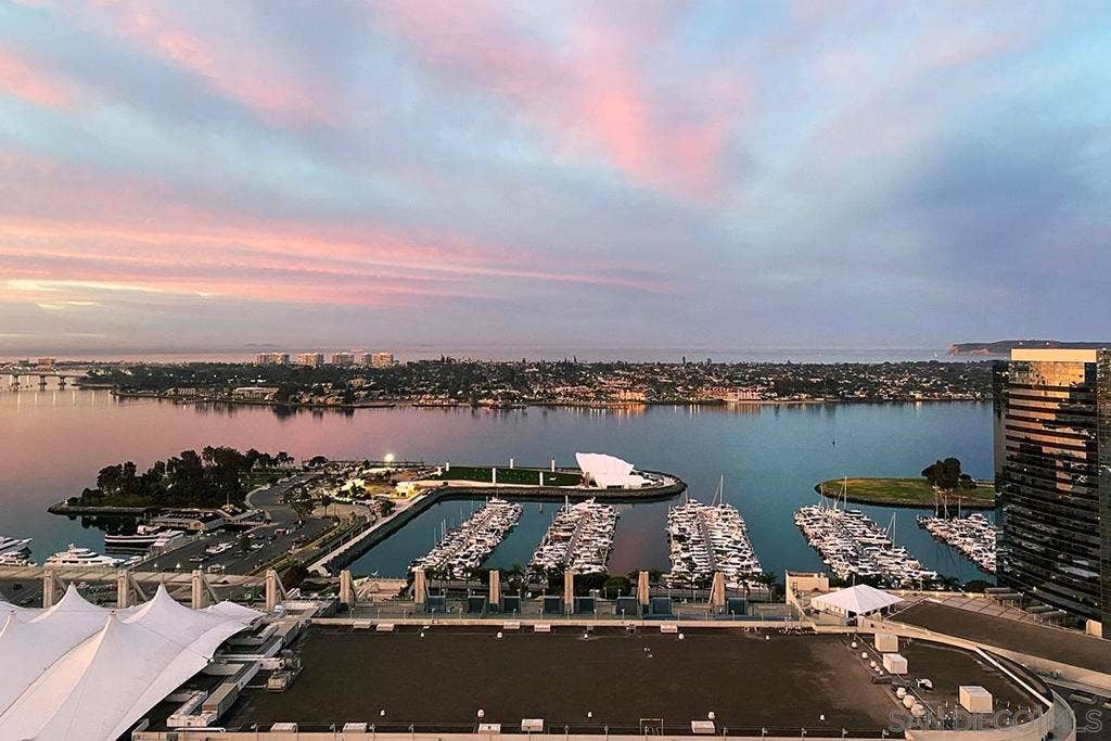 200 Harbor Drive, #3003, San Diego, CA 92101 200 Harbor Drive, #3003, San Diego, CA 92101