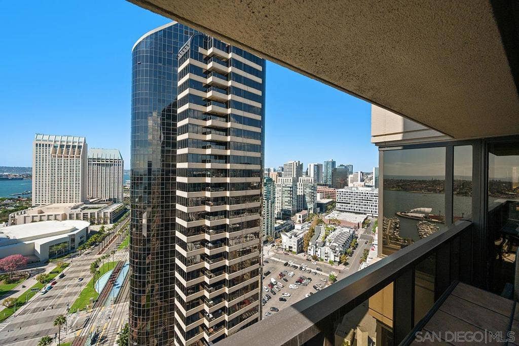 200 Harbor Drive, #3003, San Diego, CA 92101 200 Harbor Drive, #3003, San Diego, CA 92101