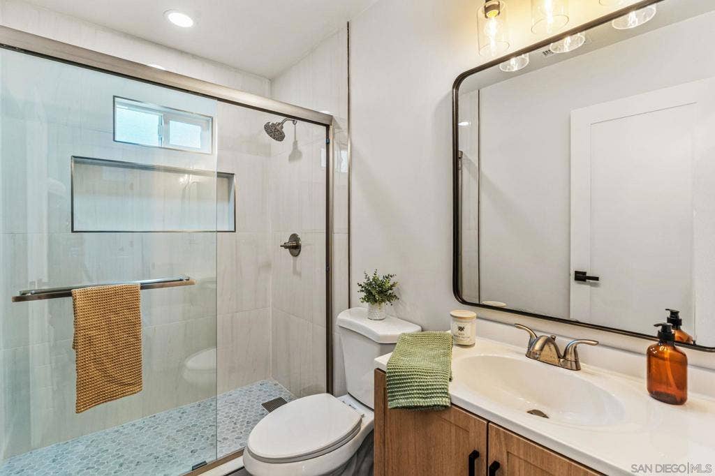 1334 E Division St, National City, CA 91950 1334 E Division St, National City, CA 91950