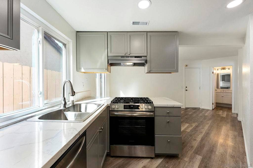 11689 Via Nicole, El Cajon, CA 92019