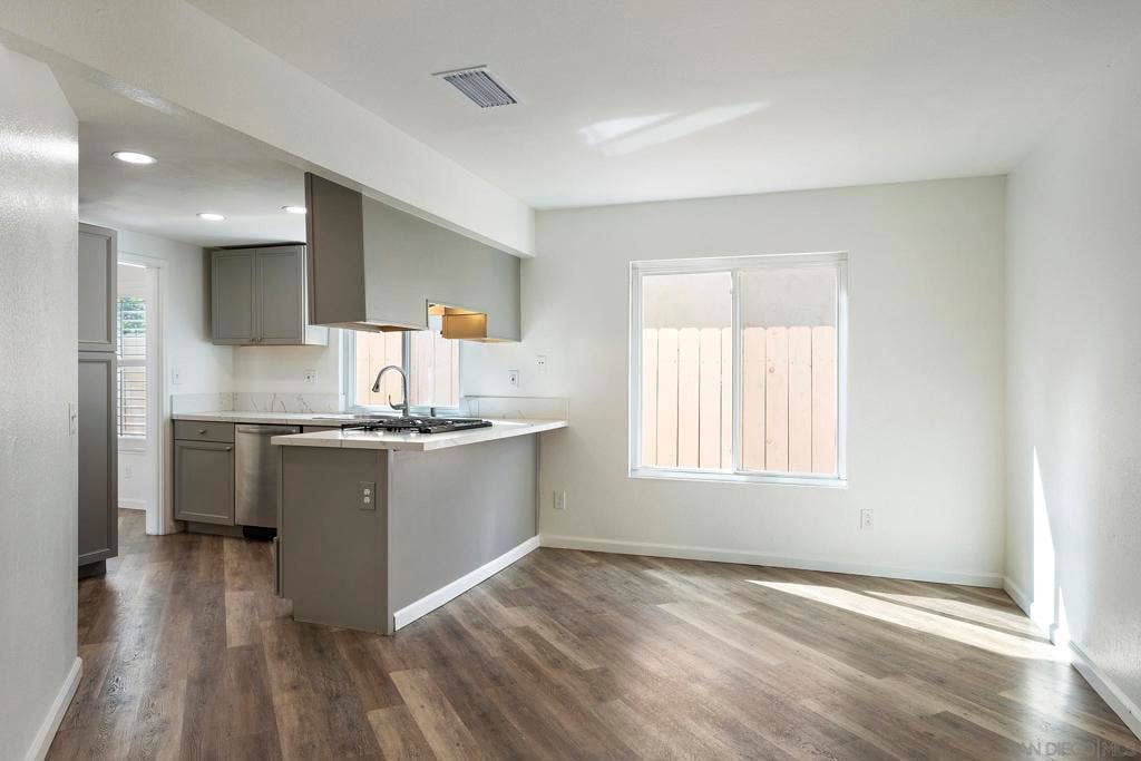 11689 Via Nicole, El Cajon, CA 92019