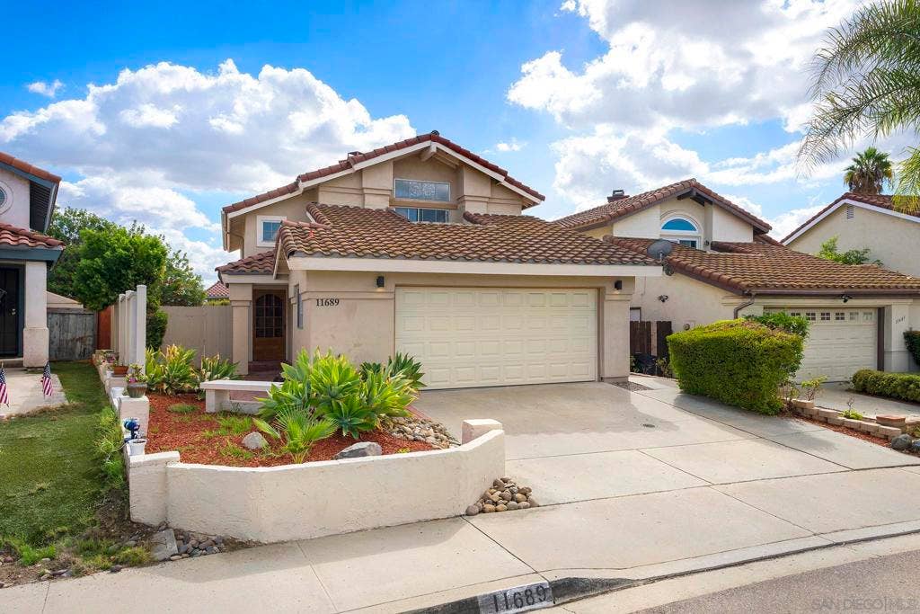 11689 Via Nicole, El Cajon, CA 92019