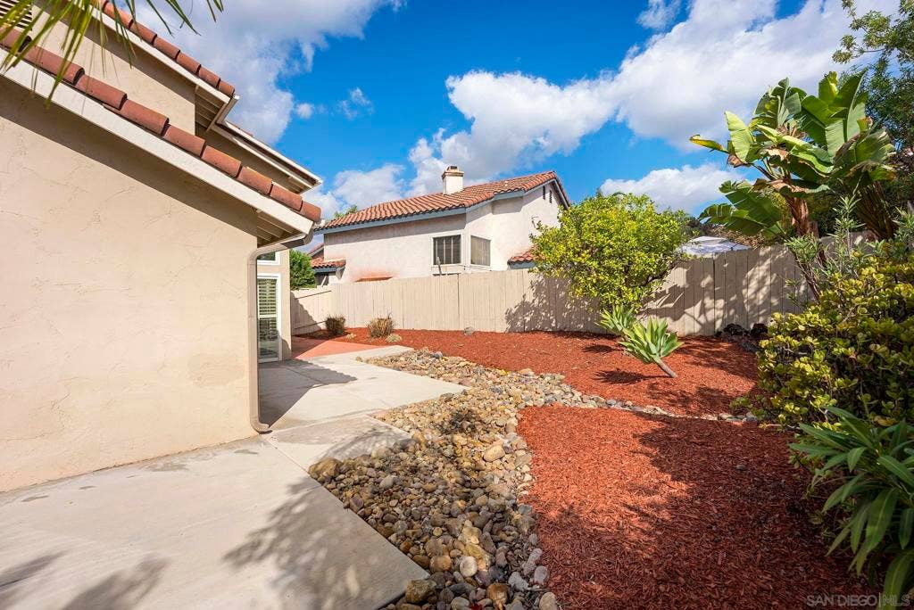 11689 Via Nicole, El Cajon, CA 92019