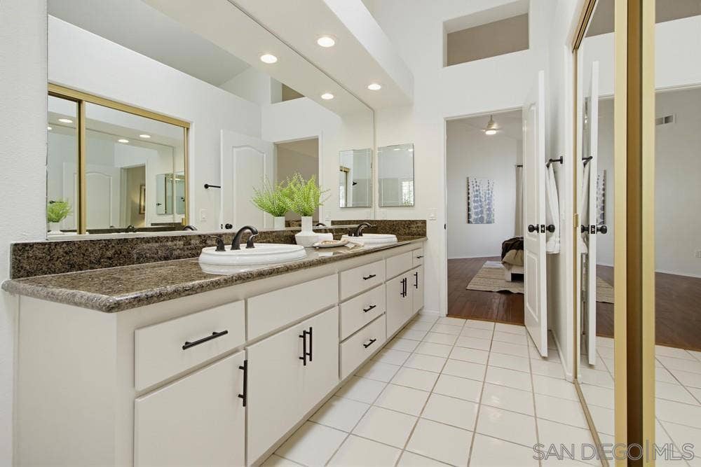 4105 Pindar Way, Oceanside, CA 92056 4105 Pindar Way, Oceanside, CA 92056