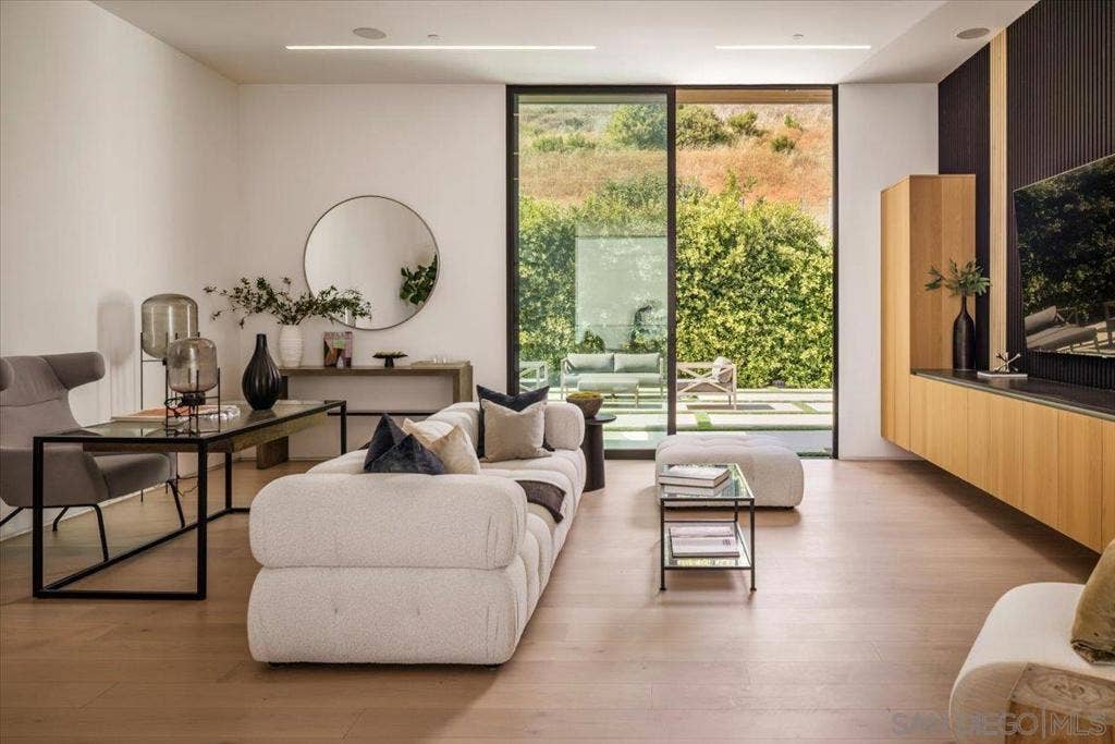 29623 Cuthbert Rd, Malibu, CA 90265 29623 Cuthbert Rd, Malibu, CA 90265