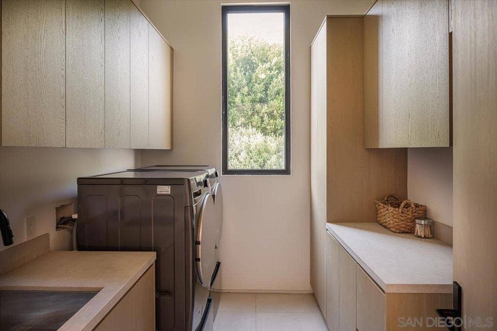 29623 Cuthbert Rd, Malibu, CA 90265 29623 Cuthbert Rd, Malibu, CA 90265