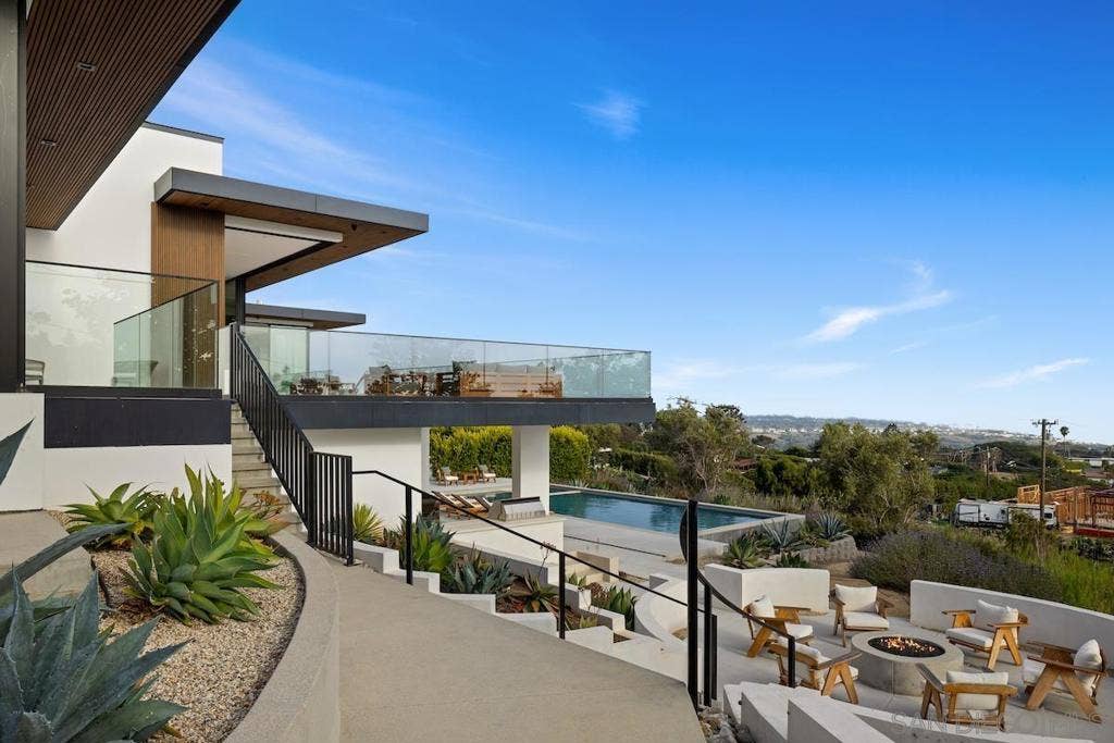 29623 Cuthbert Rd, Malibu, CA 90265 29623 Cuthbert Rd, Malibu, CA 90265