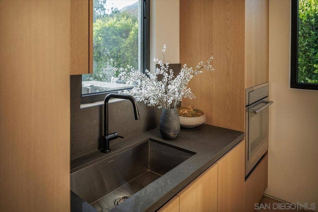 29623 Cuthbert Rd, Malibu, CA 90265 29623 Cuthbert Rd, Malibu, CA 90265