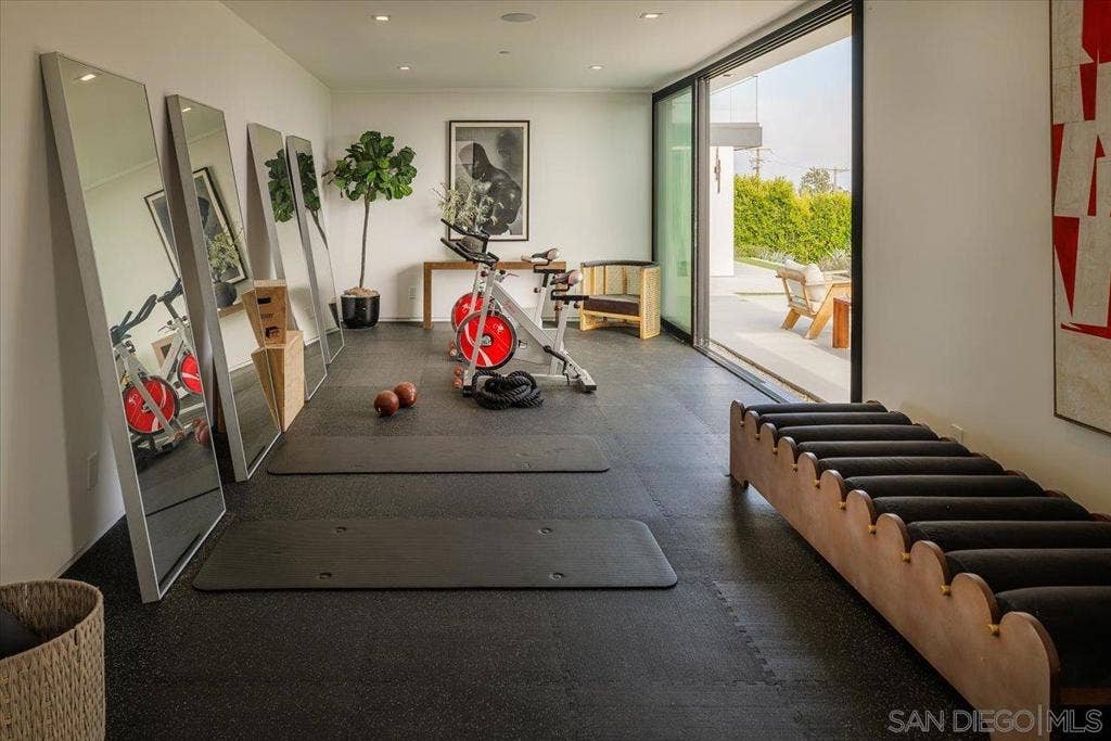 29623 Cuthbert Rd, Malibu, CA 90265 29623 Cuthbert Rd, Malibu, CA 90265