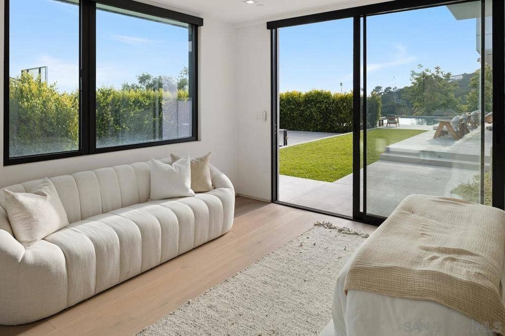 29623 Cuthbert Rd, Malibu, CA 90265 29623 Cuthbert Rd, Malibu, CA 90265