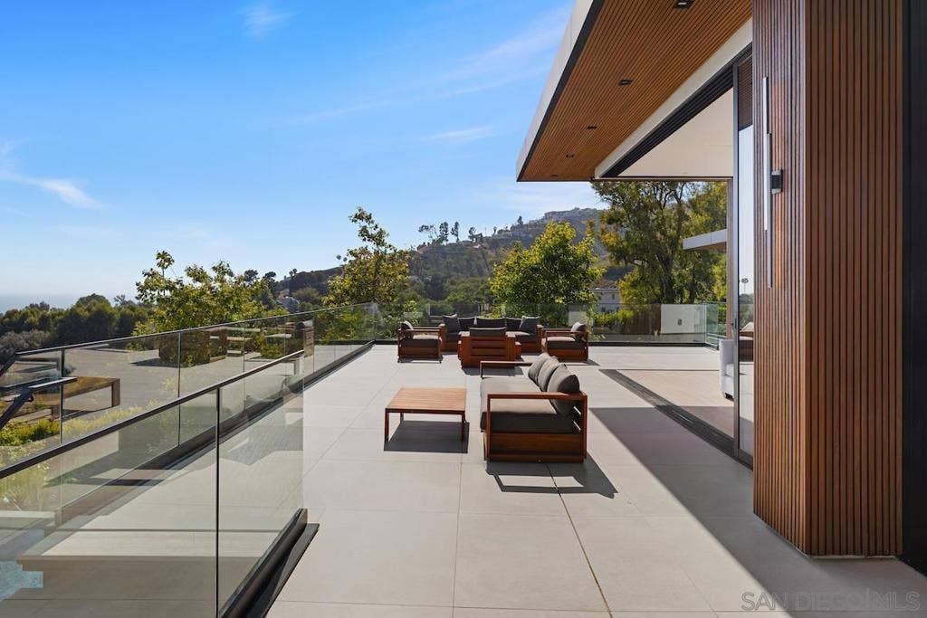 29623 Cuthbert Rd, Malibu, CA 90265 29623 Cuthbert Rd, Malibu, CA 90265