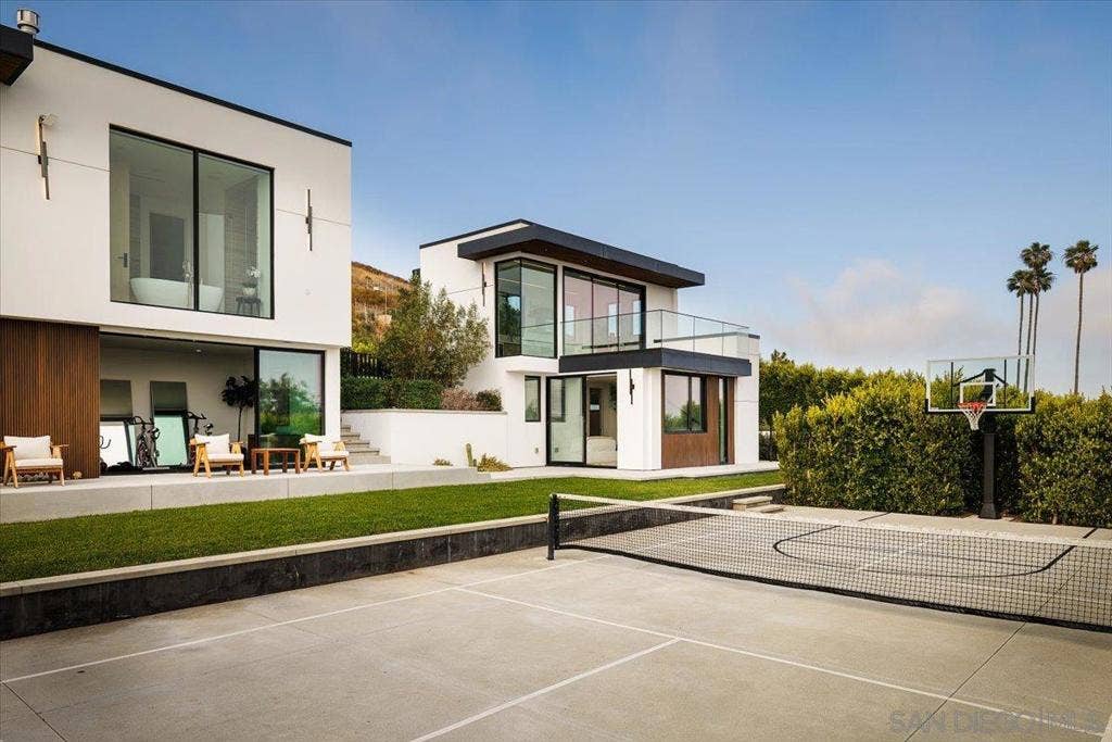 29623 Cuthbert Rd, Malibu, CA 90265 29623 Cuthbert Rd, Malibu, CA 90265