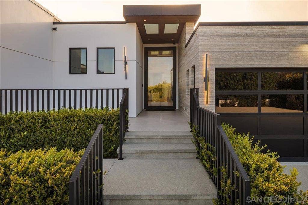 29623 Cuthbert Rd, Malibu, CA 90265 29623 Cuthbert Rd, Malibu, CA 90265