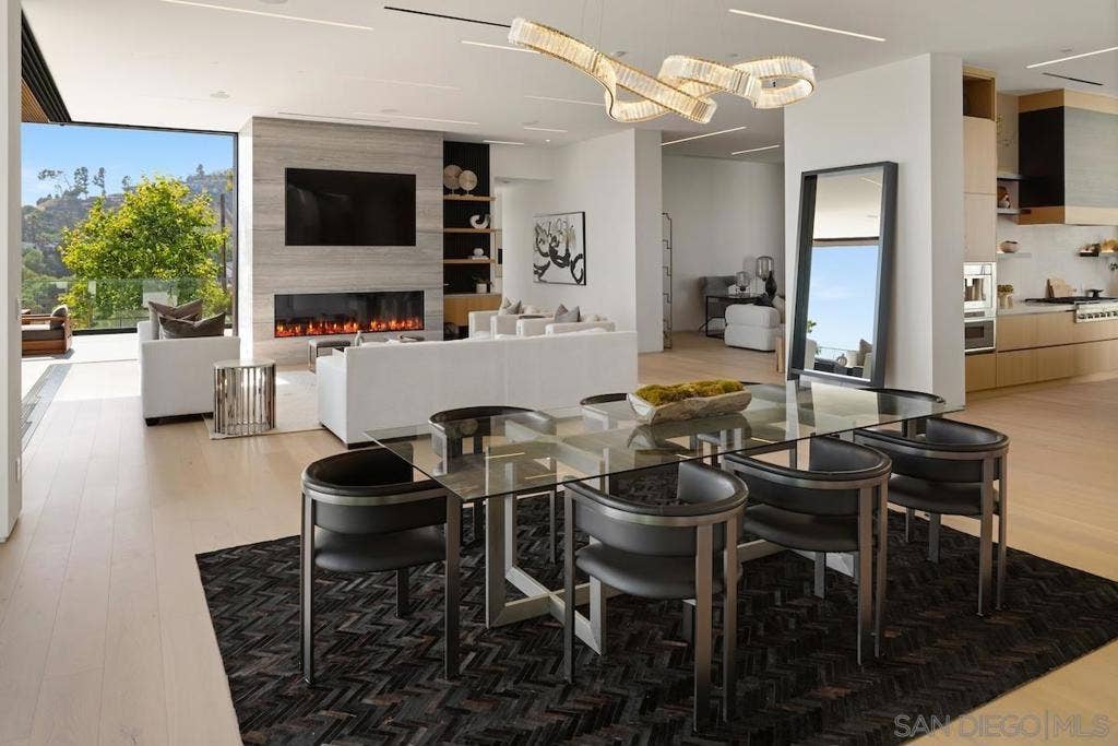 29623 Cuthbert Rd, Malibu, CA 90265 29623 Cuthbert Rd, Malibu, CA 90265