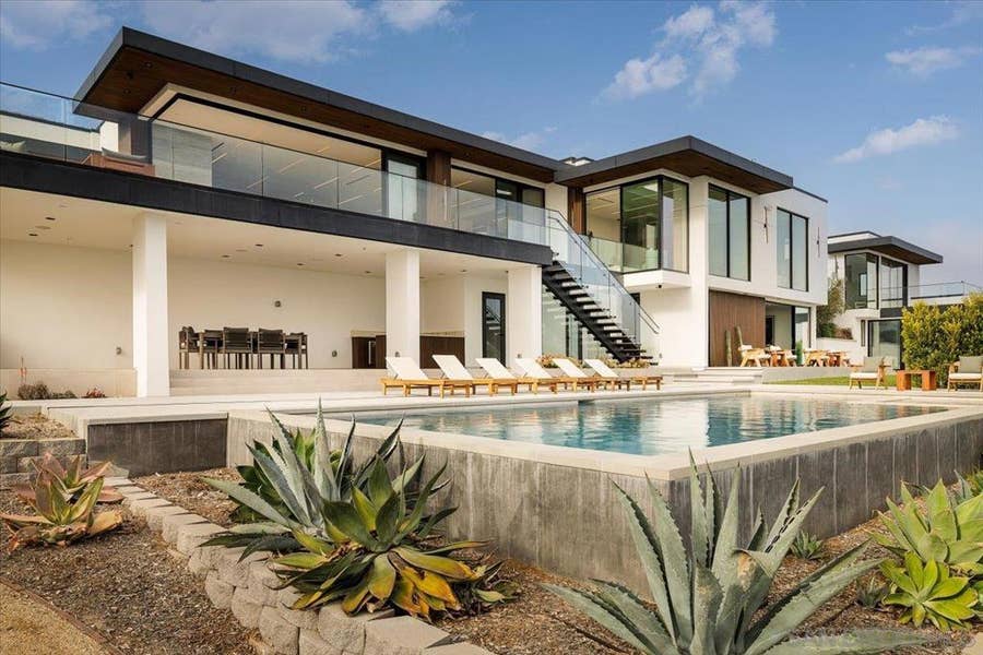 Property photo for 29623 Cuthbert Rd, Malibu, CA