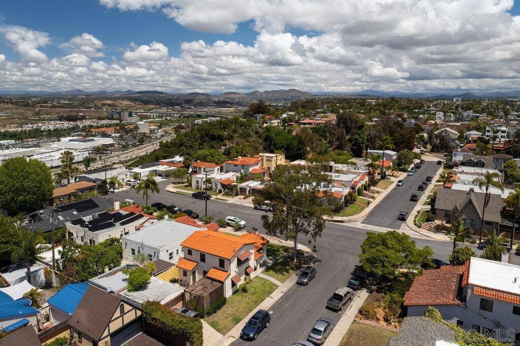 1240 Golden Gate Dr., San Diego, CA 92116 1240 Golden Gate Dr., San Diego, CA 92116
