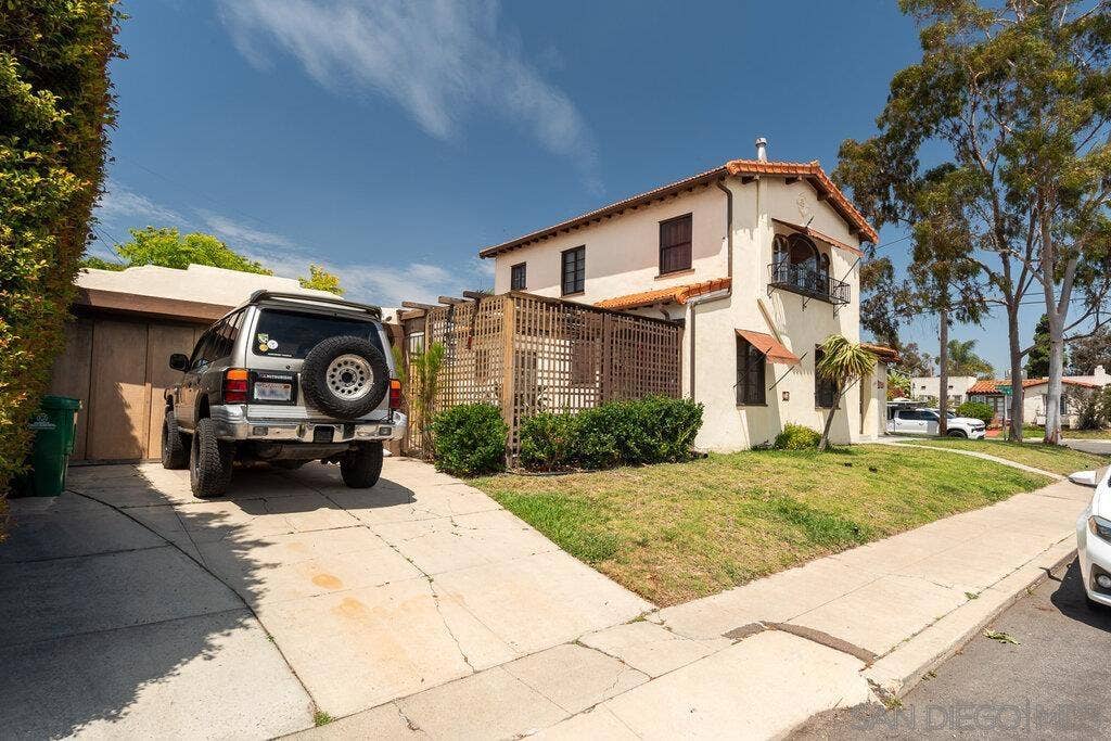 1240 Golden Gate Dr., San Diego, CA 92116 1240 Golden Gate Dr., San Diego, CA 92116