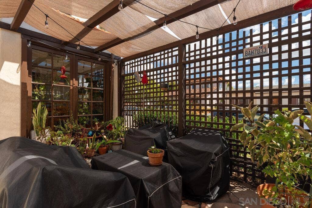 1240 Golden Gate Dr., San Diego, CA 92116 1240 Golden Gate Dr., San Diego, CA 92116