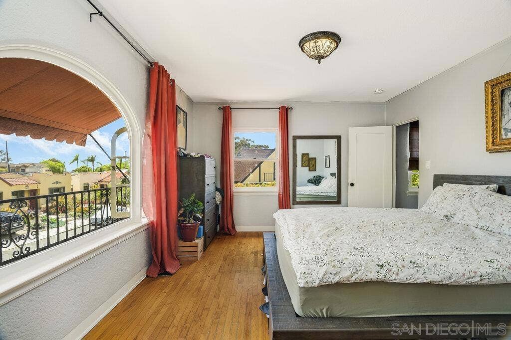 1240 Golden Gate Dr., San Diego, CA 92116 1240 Golden Gate Dr., San Diego, CA 92116