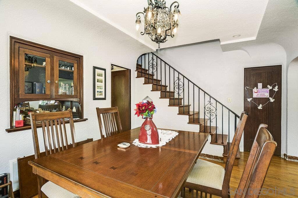 1240 Golden Gate Dr., San Diego, CA 92116 1240 Golden Gate Dr., San Diego, CA 92116