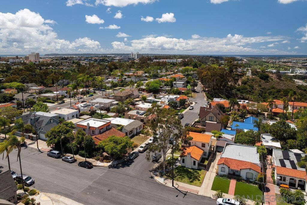 1240 Golden Gate Dr., San Diego, CA 92116 1240 Golden Gate Dr., San Diego, CA 92116