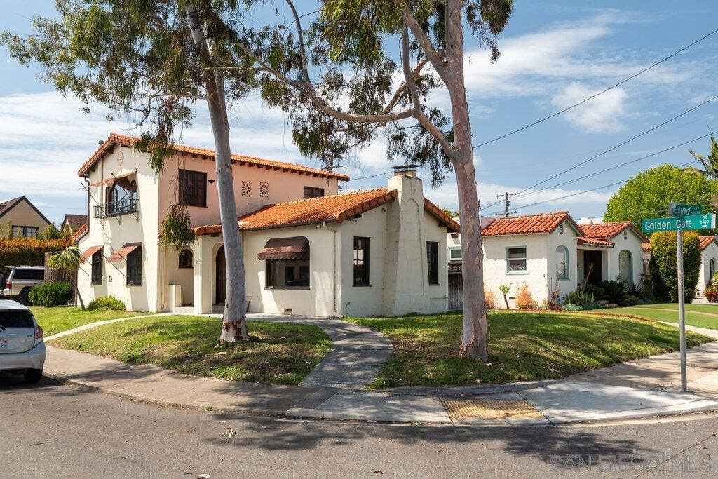 1240 Golden Gate Dr., San Diego, CA 92116 1240 Golden Gate Dr., San Diego, CA 92116