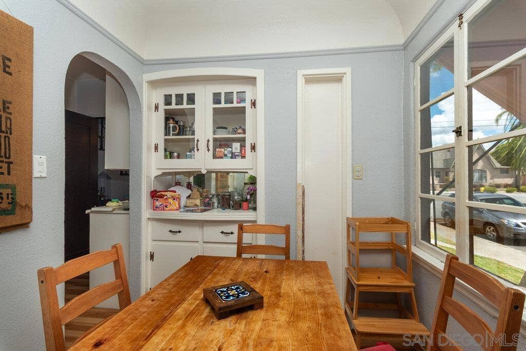 1240 Golden Gate Dr., San Diego, CA 92116 1240 Golden Gate Dr., San Diego, CA 92116