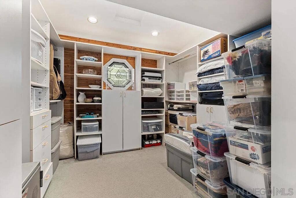 1556 VIA RANCHO PKWY, Escondido, CA 92029 1556 VIA RANCHO PKWY, Escondido, CA 92029