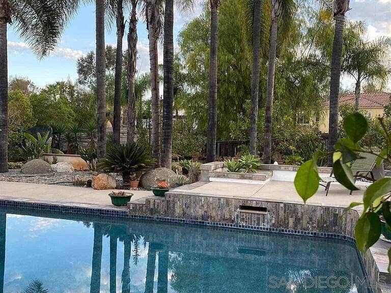 1556 VIA RANCHO PKWY, Escondido, CA 92029 1556 VIA RANCHO PKWY, Escondido, CA 92029