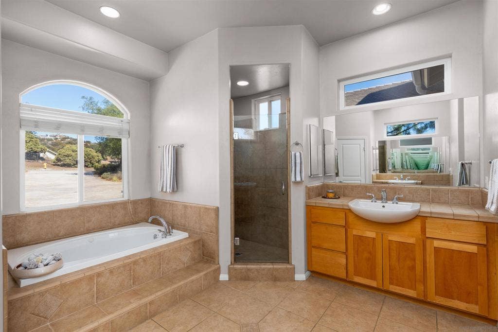 2261 Camino Del Vecino, Alpine, CA 91901